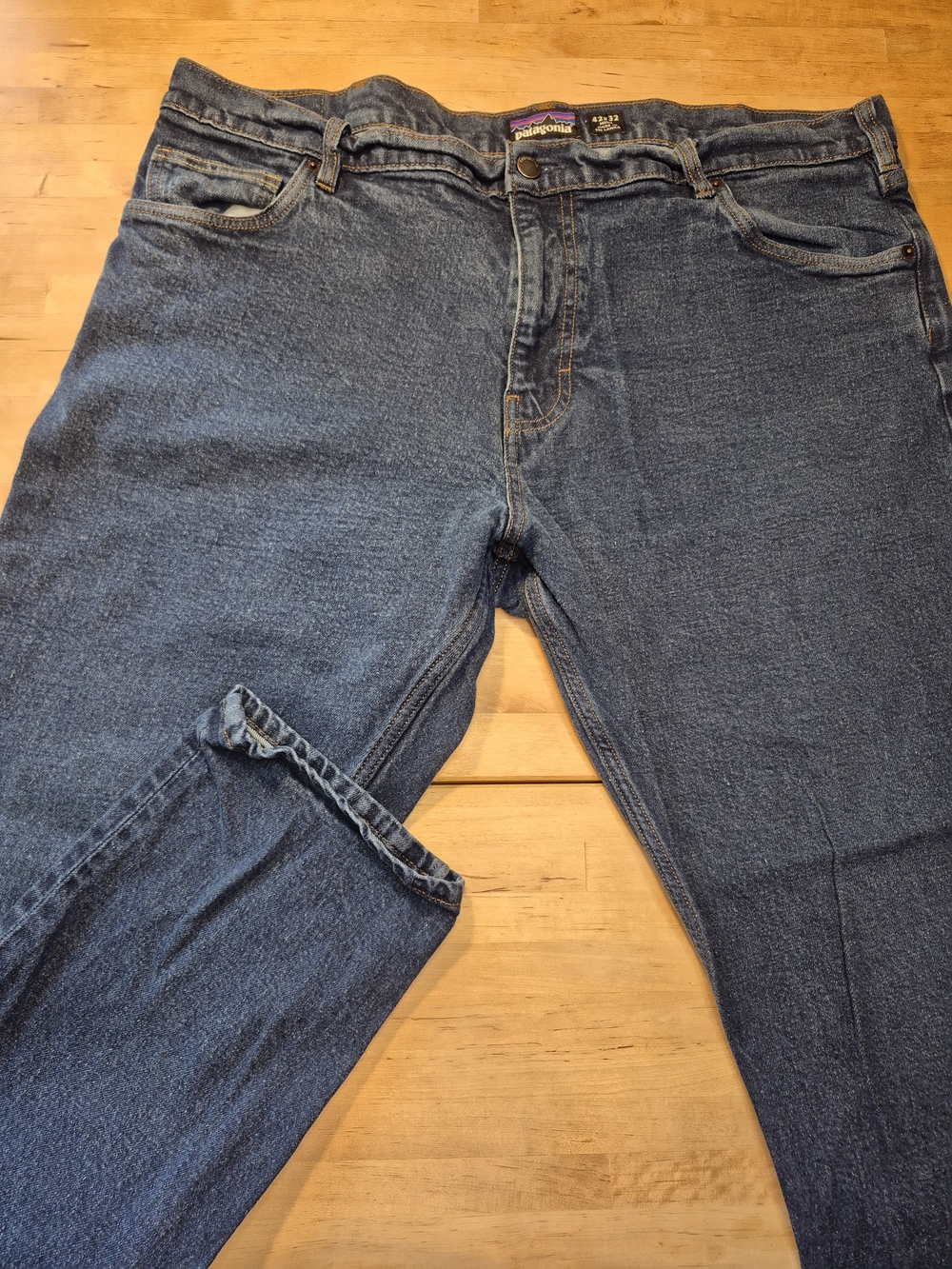 Patagonia Men’s Dark Blue Relaxed-Fit Jeans